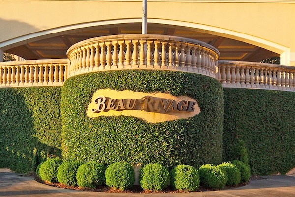 Beau Rivage hedge
